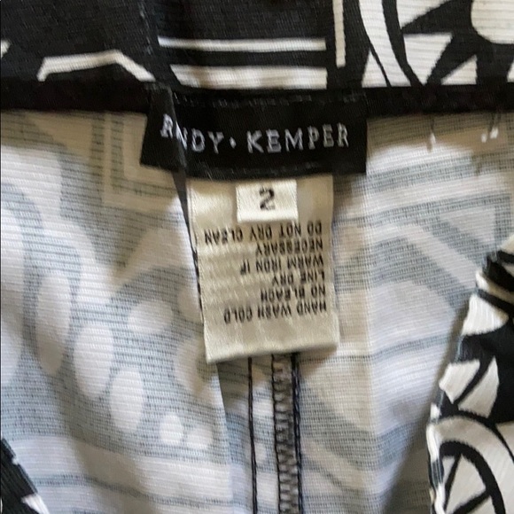 Slim cut pant - Picture 3 of 3